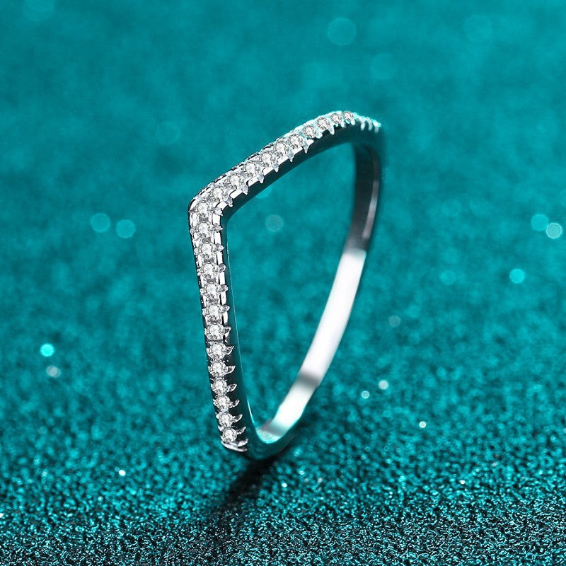 Moissanite 925 Sterling Silver V-Shaped Crown Ring for Women